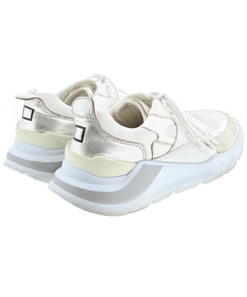 D.A.T.E. รองเท้าผ้าใบ