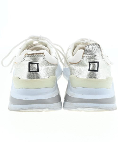 D.A.T.E. รองเท้าผ้าใบ