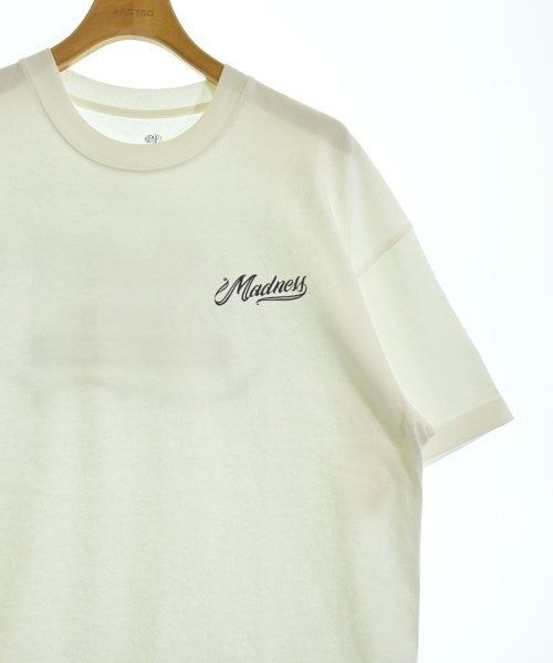 MADNESS เสื้อยืด/เสื้อท็อปส์