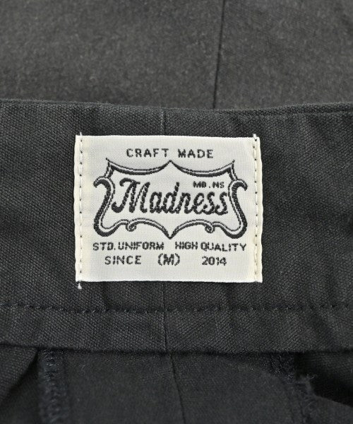 MADNESS กางเกงขาสั้น