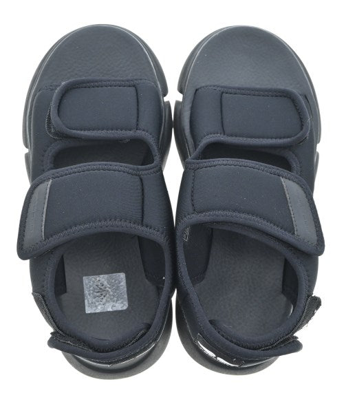 FESSURA รองเท้าแตะ