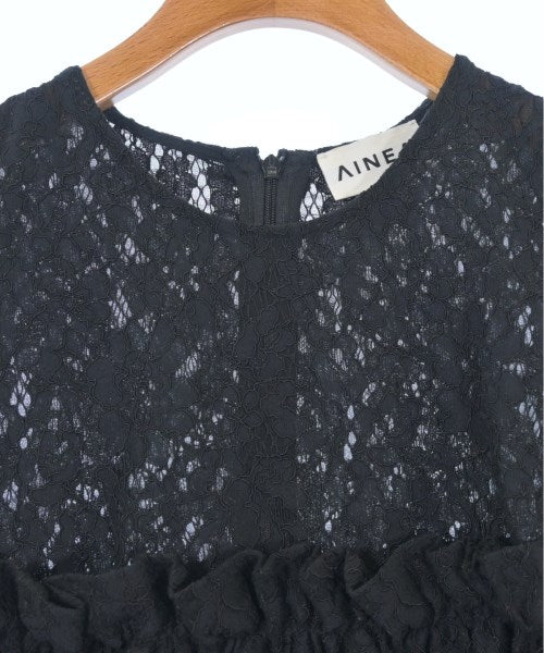 Ainea เสื้อสตรี