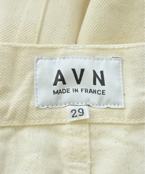 AVN ยีนส์