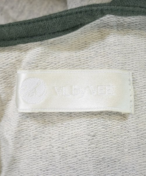 VL by VEE เสื้อยืด/เสื้อท็อปส์