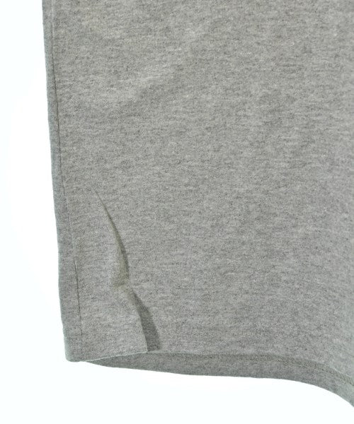 CalCru เสื้อยืด/เสื้อท็อปส์