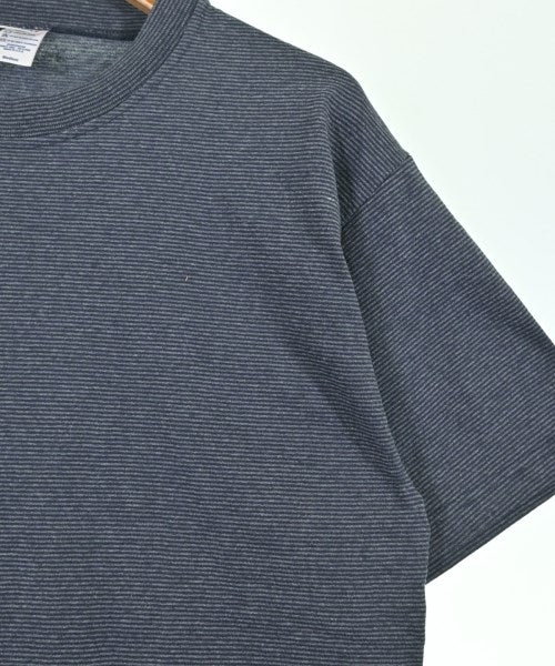 CalCru เสื้อยืด/เสื้อท็อปส์