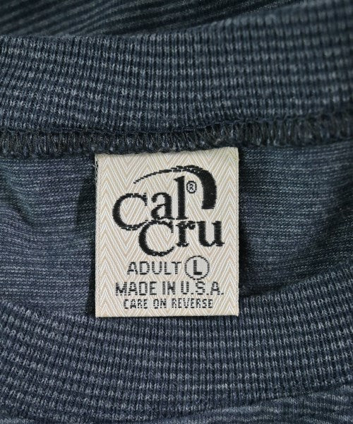 CalCru เสื้อยืด/เสื้อท็อปส์