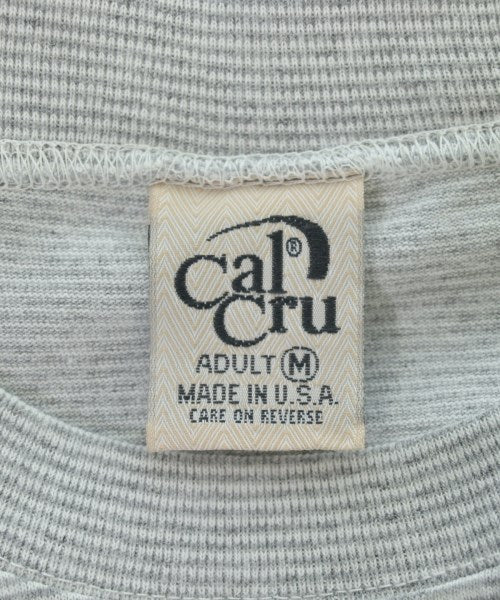 CalCru เสื้อยืด/เสื้อท็อปส์