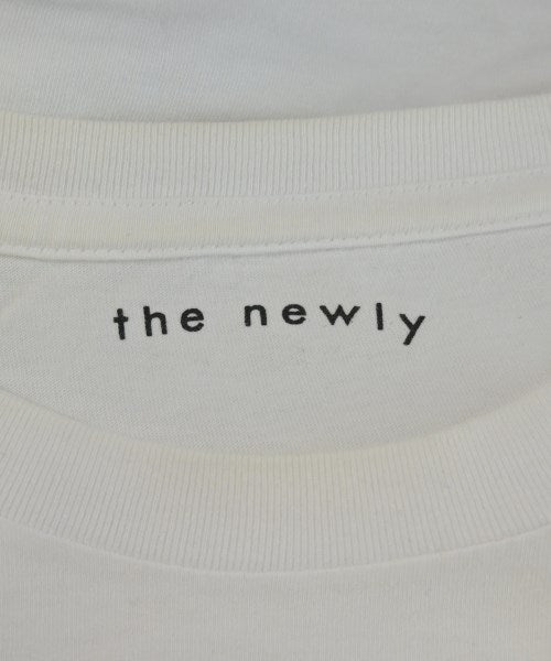the newly เสื้อยืด/เสื้อท็อปส์