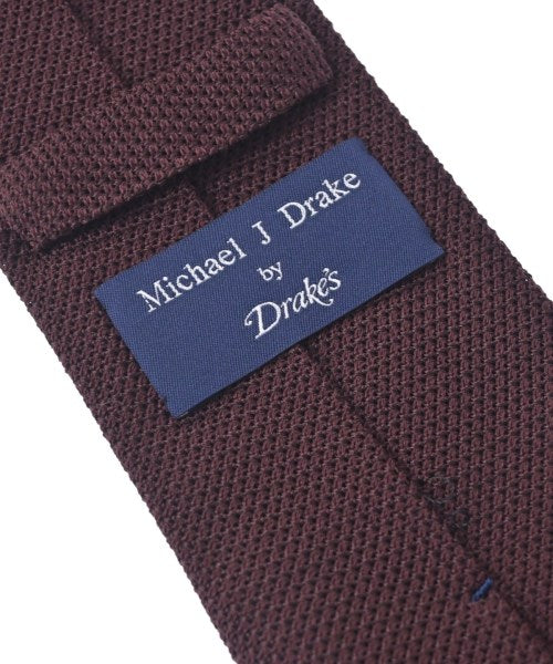 Michael J. Drake เนคไท