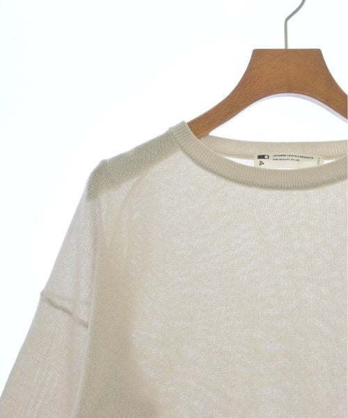 CLASKA เสื้อกันหนาว