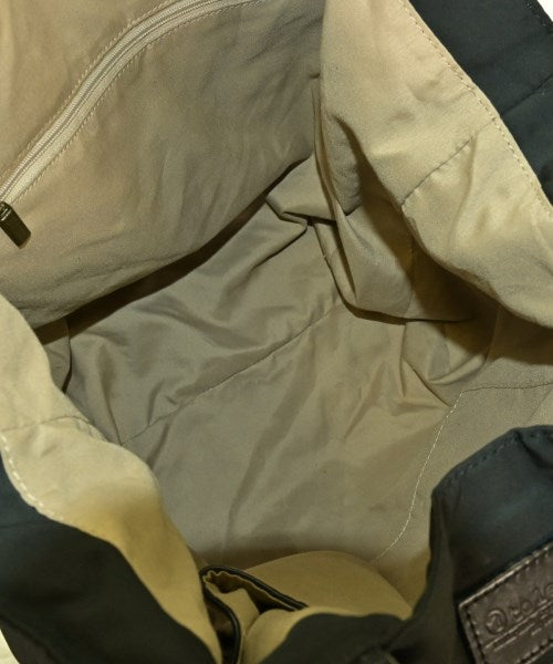 toleur กระเป๋าสะพาย