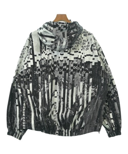 TBPR(TIGHTBOOTH PRODUCTION) เสื้อพาร์กาภูเขา