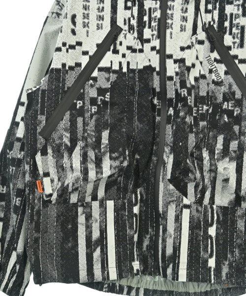 TBPR(TIGHTBOOTH PRODUCTION) เสื้อพาร์กาภูเขา