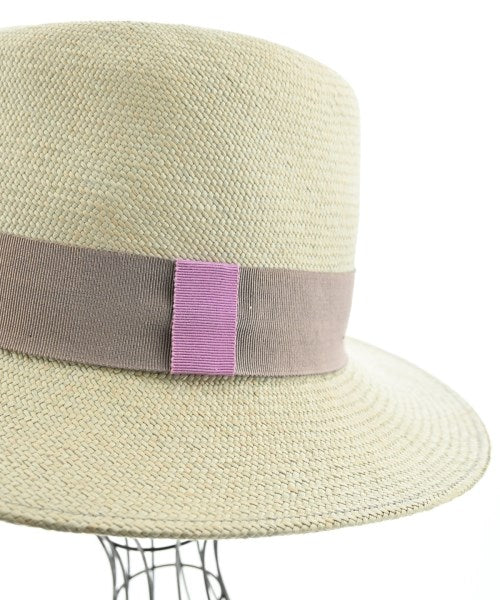 La cerise sur le chapeau หมวกฟาง