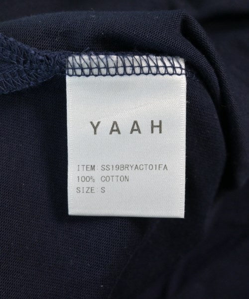 YAAH เสื้อยืด/เสื้อท็อปส์