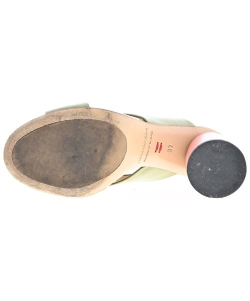 HALMANERA รองเท้าแตะ