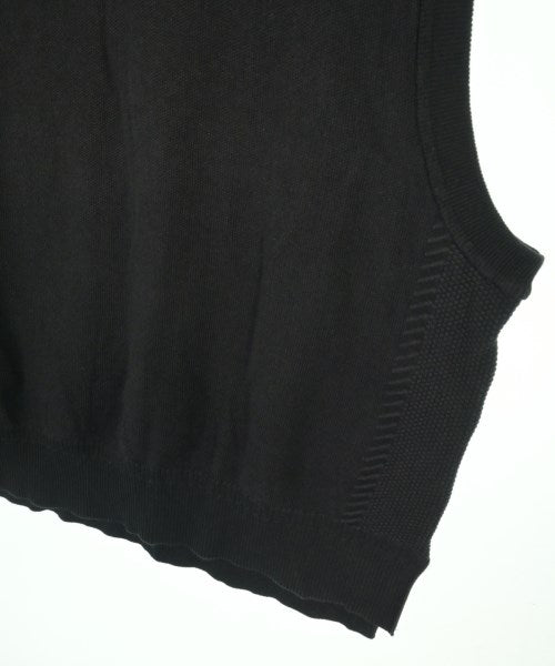 YASHIKI เสื้อกั๊ก
