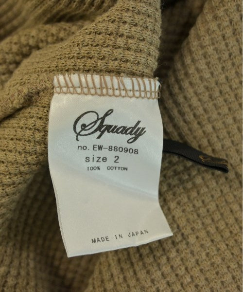 Squady เสื้อยืด/เสื้อท็อปส์