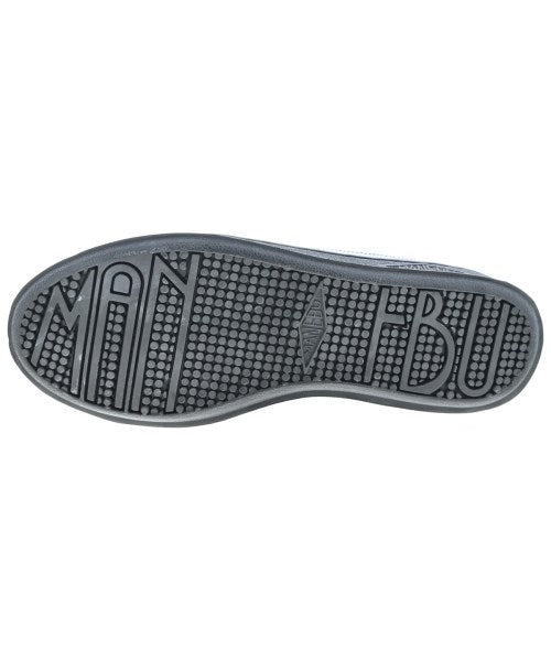 MANEBU รองเท้าผ้าใบ