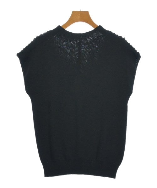FENNEL เสื้อแขนกุด