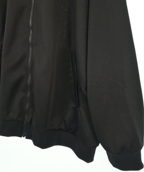 REVERBERATE แจ็คเก็ตเบลาส์ อื่น