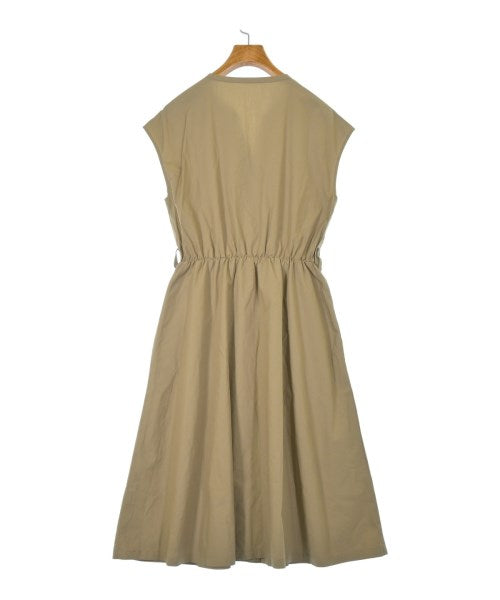 Le Salon de Monique ชุดเดรส