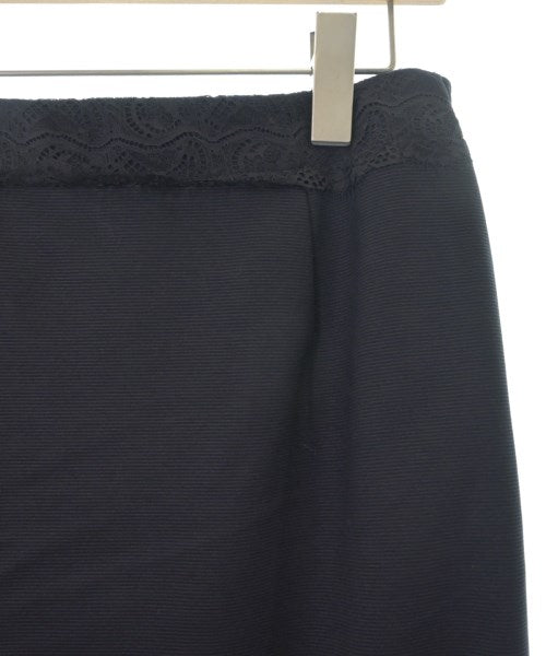 NEMIKA กระโปรงยาวถึงเข่า