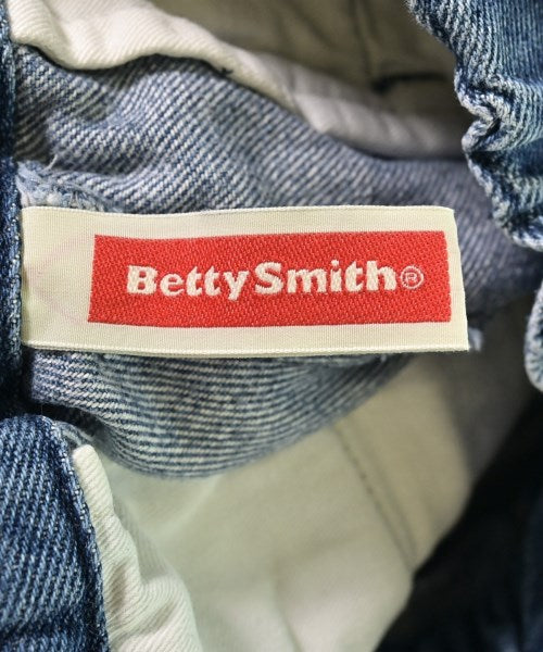Betty Smith ยีนส์