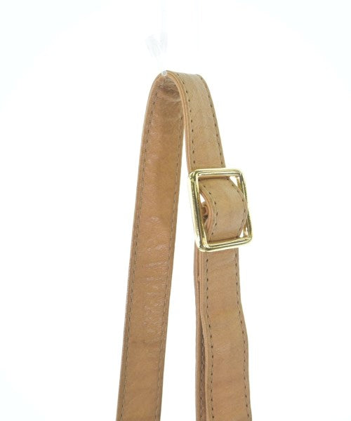 B-LOW THE BELT กระเป๋าสะพาย