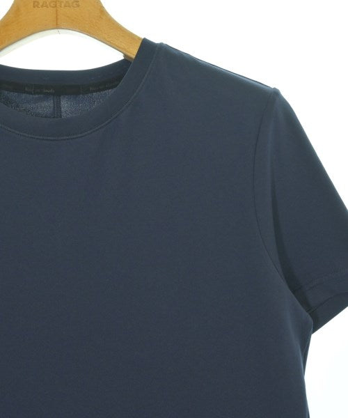 On เสื้อยืด/เสื้อท็อปส์