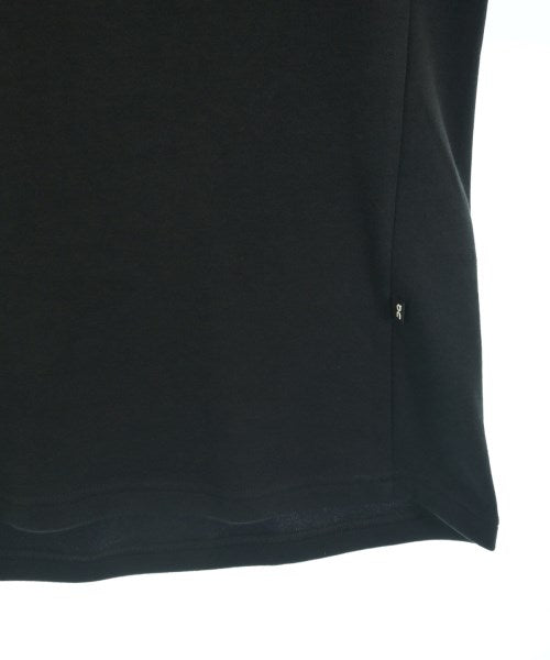 On เสื้อยืด/เสื้อท็อปส์