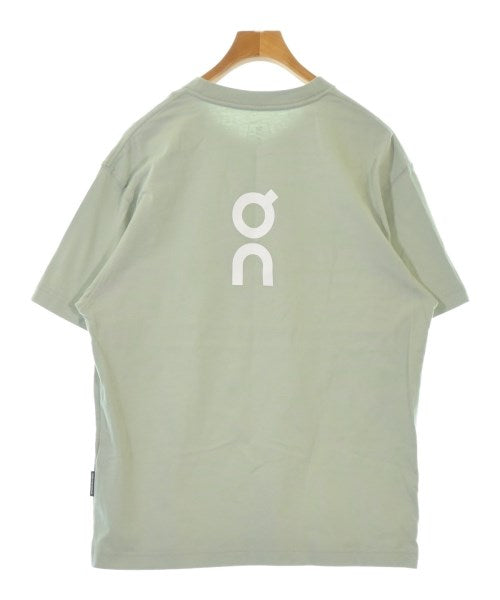 On เสื้อยืด/เสื้อท็อปส์