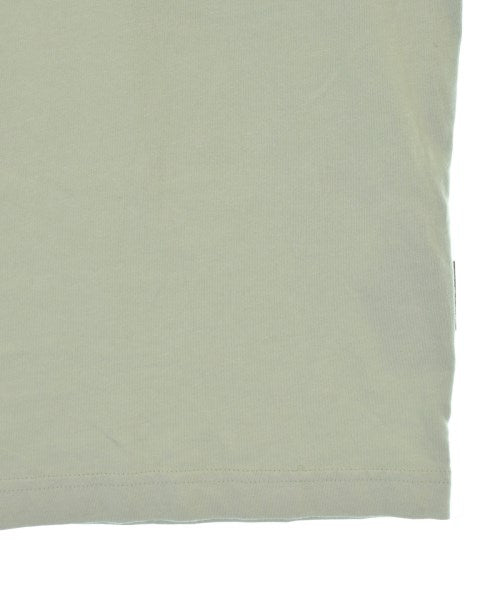 On เสื้อยืด/เสื้อท็อปส์