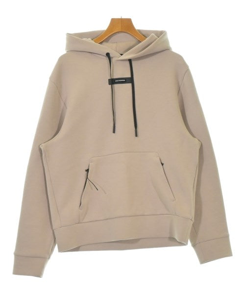 On เสื้อฮู้ด