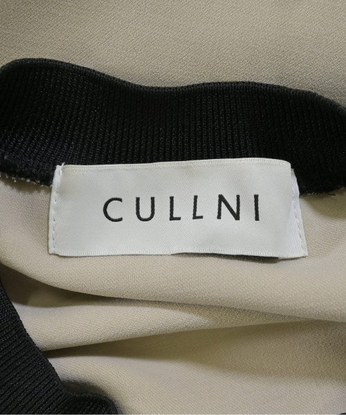 CULLNI เสื้อยืด/เสื้อท็อปส์