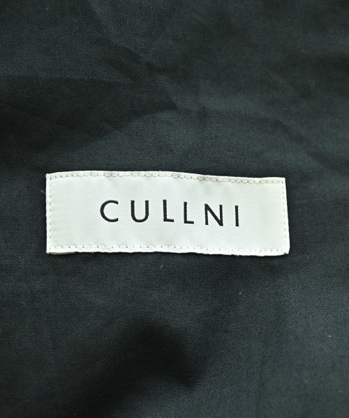 CULLNI กางเกงขาสั้น