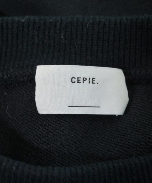 CEPIE. เสื้อยืด/เสื้อท็อปส์