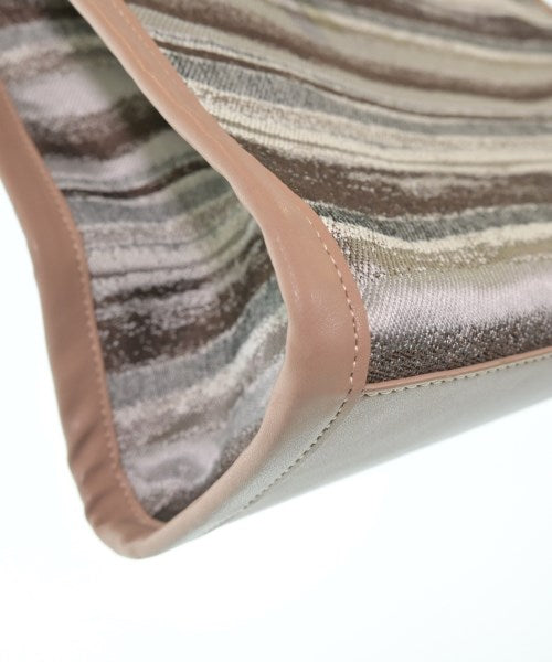 the dilettante กระเป๋าถือขนาดใหญ่