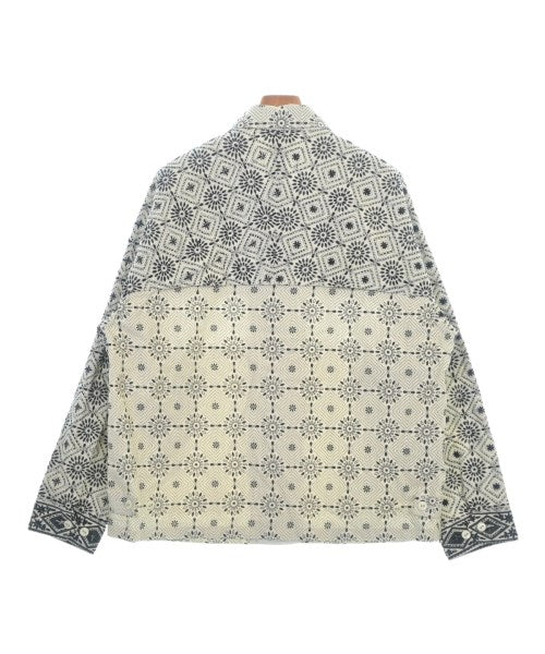 PERIOD FEATURES เสื้อลำลอง