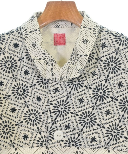 PERIOD FEATURES เสื้อลำลอง