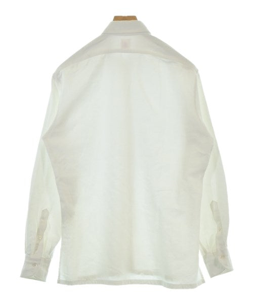 PERIOD FEATURES เสื้อลำลอง