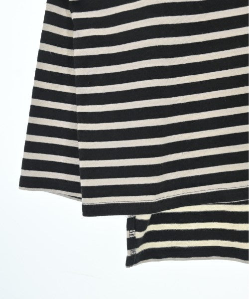Upscape Audience เสื้อยืด/เสื้อท็อปส์