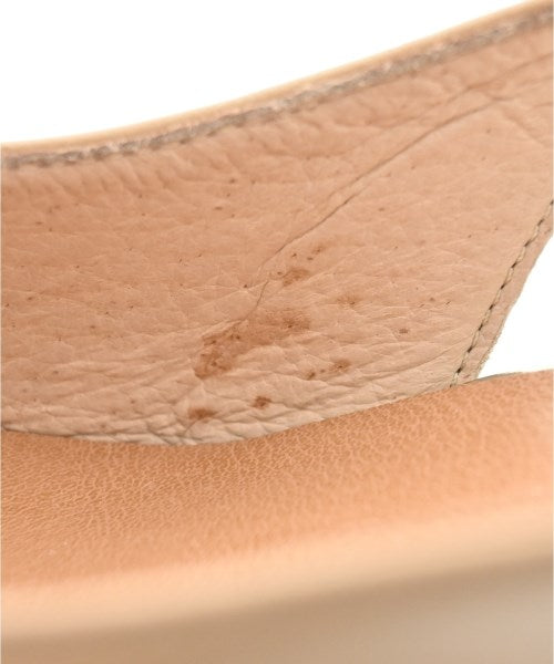 Piche bianc รองเท้าส้นสูง