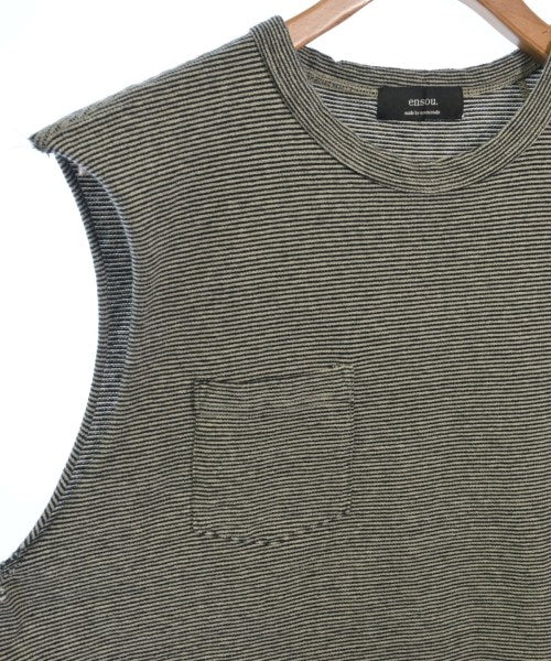 เสื้อยืด/เสื้อท็อปส์