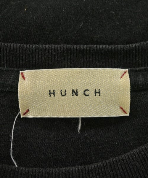 Hunch เสื้อยืด/เสื้อท็อปส์