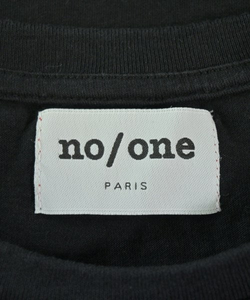 no/one เสื้อยืด/เสื้อท็อปส์