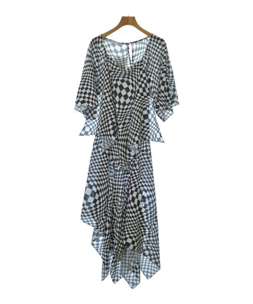 pushBUTTON ชุดเดรส