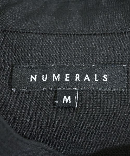 NUMERALS เสื้อลำลอง