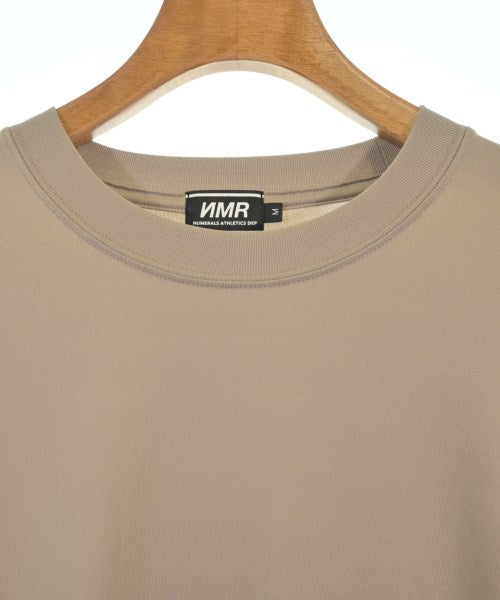 NUMERALS เสื้อยืด/เสื้อท็อปส์